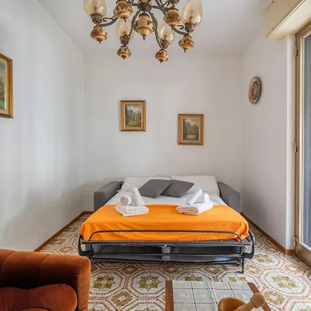 Bilocale Fronte Mare E Parcheggio Privato Apartman *