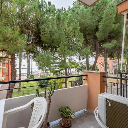 아파트 Bilocale Fronte Mare E Parcheggio Privato 산토바르톨로메오알마레