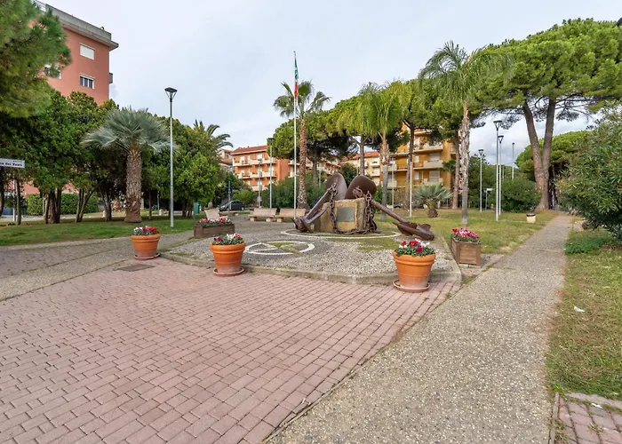 Bilocale Fronte Mare E Parcheggio Privato